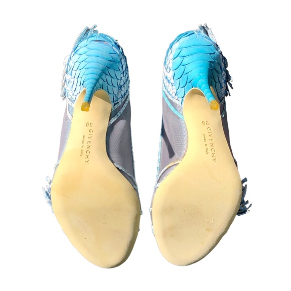 GIVENCHY light blue aqua & white python style high heel open toe with fringe bow - Picture 10 of 16